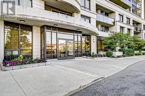 909 - 1070 Sheppard Avenue W, Toronto (York University Heights), ON - Outdoor With Balcony