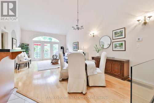 11 - 1010 Cristina Court N, Mississauga, ON - Indoor Photo Showing Dining Room