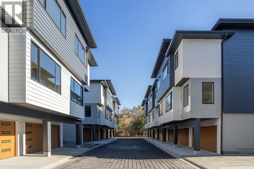 1225 Findlay Road Unit# 14, Kelowna, BC - Outdoor With Exterior