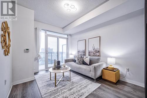 1158 - 60 Ann O'Reilly Road, Toronto (Henry Farm), ON - Indoor Photo Showing Living Room