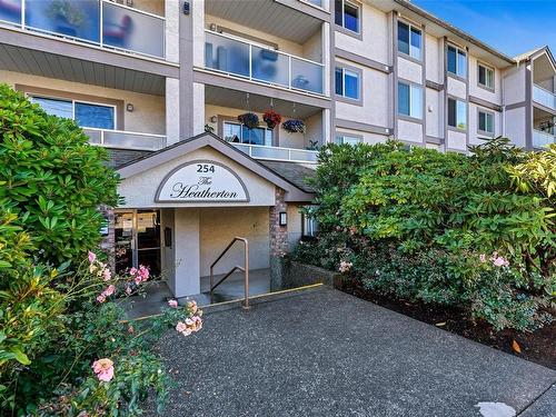 401-254 First St, Duncan, BC - Outdoor With Balcony