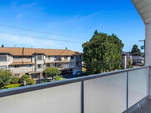 401-254 First St, Duncan, BC - Outdoor With Balcony