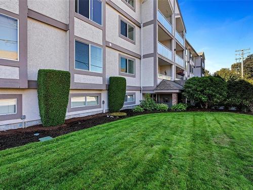 401-254 First St, Duncan, BC - Outdoor With Balcony With Facade