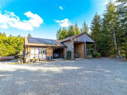 1860 Ashling Rd, Qualicum Beach, BC 