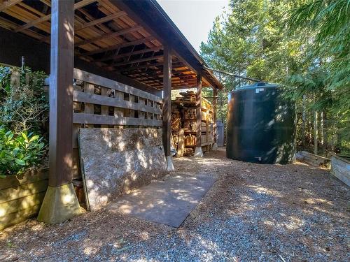 1860 Ashling Rd, Qualicum Beach, BC 