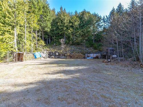 1860 Ashling Rd, Qualicum Beach, BC 