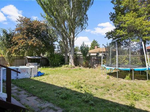 1640 Howroyd Ave, Saanich, BC 