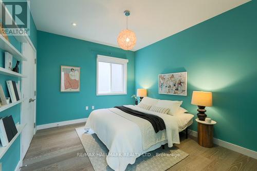 215 Douglas Avenue, Toronto (Lawrence Park North), ON - Indoor Photo Showing Bedroom