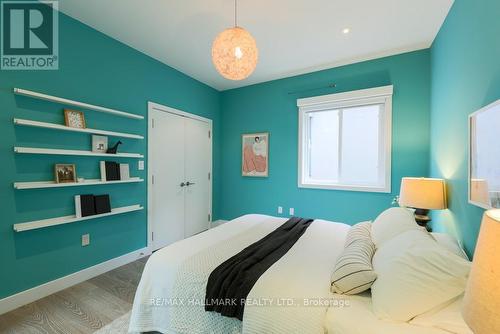 215 Douglas Avenue, Toronto (Lawrence Park North), ON - Indoor Photo Showing Bedroom