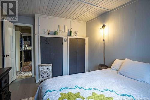 8 Wharf Road, Newcastle Creek, NB - Indoor Photo Showing Bedroom