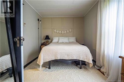 8 Wharf Road, Newcastle Creek, NB - Indoor Photo Showing Bedroom