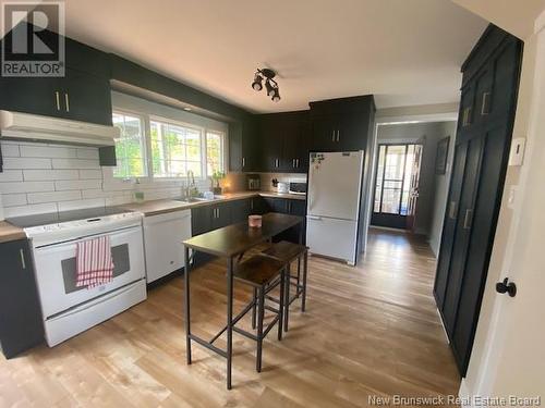 544 Montgomery Street, Dalhousie, NB - Indoor Photo Showing Kitchen