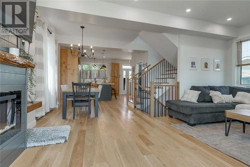 511 Albert Street, Espanola, ON - Indoor Photo Showing Living Room With Fireplace