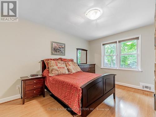 102 Paulart Drive, Toronto (Islington-City Centre West), ON - Indoor Photo Showing Bedroom