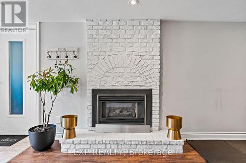 17 Battlefield Drive, Hamilton, ON - Indoor Photo Showing Living Room With Fireplace