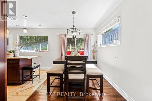 17 Battlefield Drive, Hamilton, ON - Indoor Photo Showing Dining Room