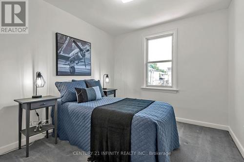 55 Laurel Avenue, Toronto (Kennedy Park), ON - Indoor Photo Showing Bedroom