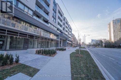 501 - 621 Sheppard Avenue E, Toronto (Bayview Village), ON - Outdoor