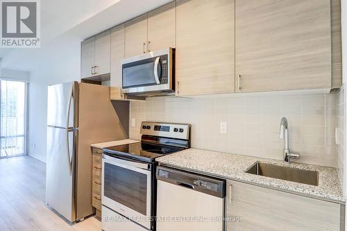 501 - 621 Sheppard Avenue E, Toronto (Bayview Village), ON - Indoor Photo Showing Kitchen With Stainless Steel Kitchen With Upgraded Kitchen