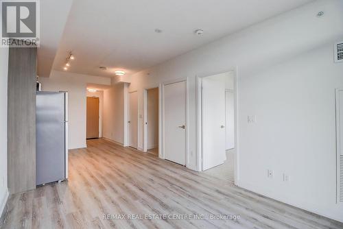 501 - 621 Sheppard Avenue E, Toronto (Bayview Village), ON - Indoor Photo Showing Other Room