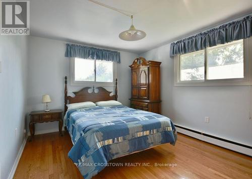 9 Anne Street, Penetanguishene, ON - Indoor Photo Showing Bedroom