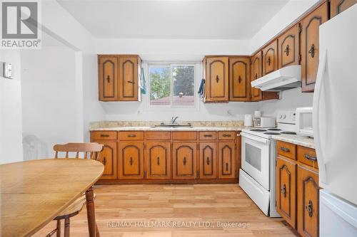 114 Springdale Drive, Barrie (Cundles East), ON - Indoor Photo Showing Kitchen