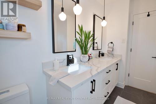 2221 Wyandotte Drive, Oakville (Bronte East), ON - Indoor Photo Showing Bathroom