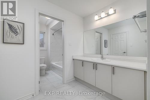 123 Rea Drive, Centre Wellington (Fergus), ON - Indoor Photo Showing Bathroom