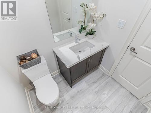 24 Trailbank Gardens, Hamilton (Waterdown), ON - Indoor Photo Showing Bathroom