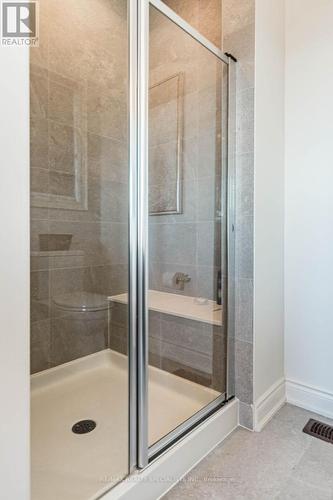 24 Trailbank Gardens, Hamilton (Waterdown), ON - Indoor Photo Showing Bathroom