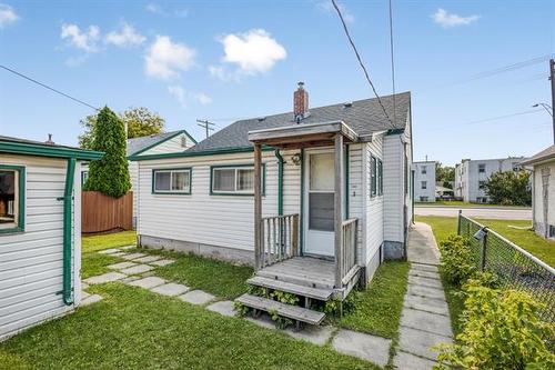 285 St Mary'S Rd, Winnipeg, MB 