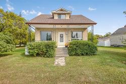 340 Holden ST  Winnipeg, MB R2J 0J6