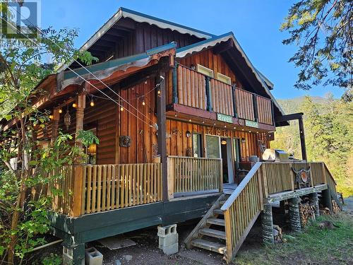 2920 Highway 3, Hedley, BC - Outdoor With Deck Patio Veranda With Exterior