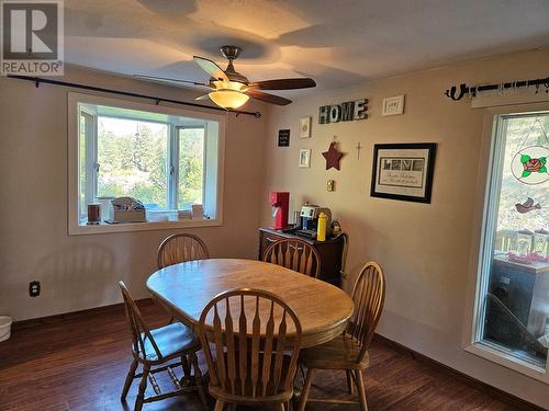 2920 Highway 3, Hedley, BC - Indoor Photo Showing Dining Room