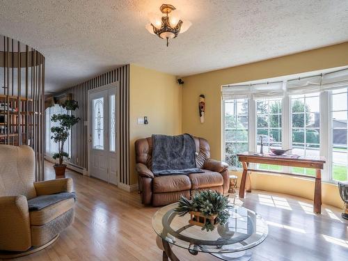 Salon - 13725 10E Avenue, Saint-Georges, QC - Indoor Photo Showing Living Room