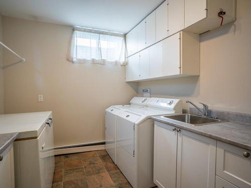 Laundry room - 13725 10E Avenue, Saint-Georges, QC - Indoor Photo Showing Laundry Room