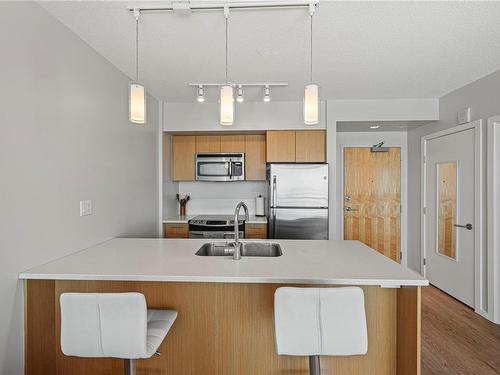 804-834 Johnson St, Victoria, BC - Indoor Photo Showing Kitchen With Double Sink With Upgraded Kitchen