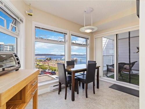 302-2550 Bevan Ave, Sidney, BC - Indoor Photo Showing Dining Room