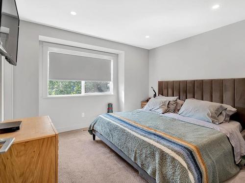 103-1393 9Th Ave, Kamloops, BC - Indoor Photo Showing Bedroom