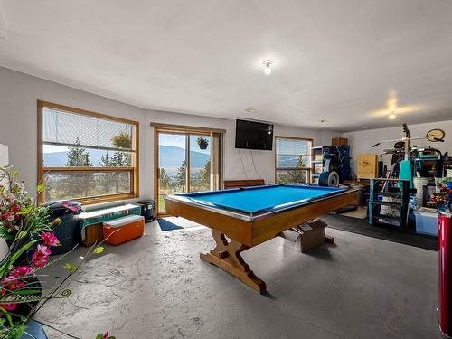 1601B Ponderosa Way, Merritt, BC - Indoor Photo Showing Other Room