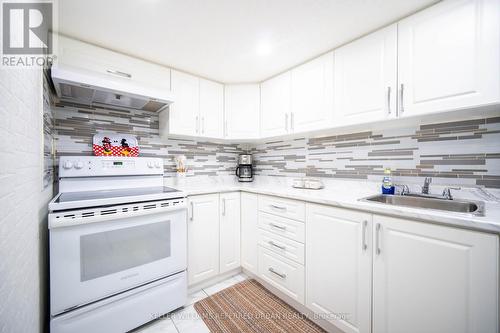 138 Rainforest Drive, Brampton (Sandringham-Wellington), ON - Indoor Photo Showing Kitchen