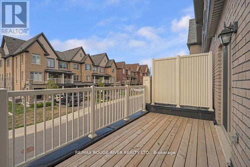 21 Porcelain Way, Whitby (Rolling Acres), ON - Outdoor