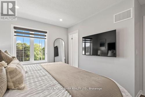 21 Porcelain Way, Whitby (Rolling Acres), ON - Indoor Photo Showing Bedroom