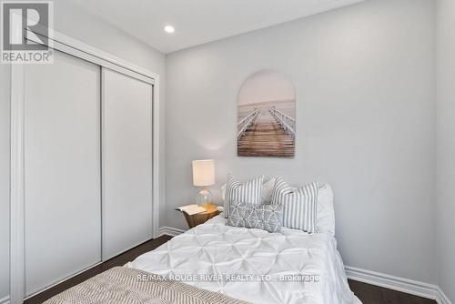 21 Porcelain Way, Whitby (Rolling Acres), ON - Indoor Photo Showing Bedroom