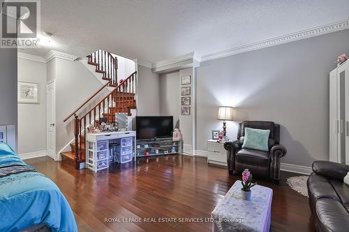 129 - 7360 Zinnia Place, Mississauga, ON - Indoor Photo Showing Living Room