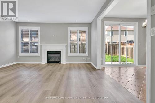 8 Thatcher Street, Cambridge, ON - Indoor Photo Showing Living Room With Fireplace