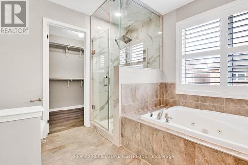 8 Thatcher Street, Cambridge, ON - Indoor Photo Showing Bathroom