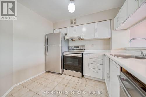 814 - 3050 Ellesmere Road, Toronto (Morningside), ON - Indoor Photo Showing Kitchen