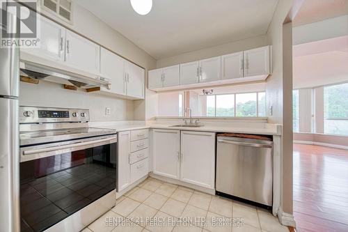 814 - 3050 Ellesmere Road, Toronto (Morningside), ON - Indoor Photo Showing Kitchen