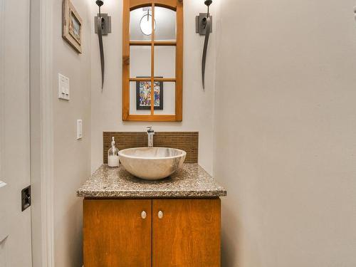 Powder room - 258 Ch. Du Bois, Piedmont, QC - Indoor Photo Showing Bathroom